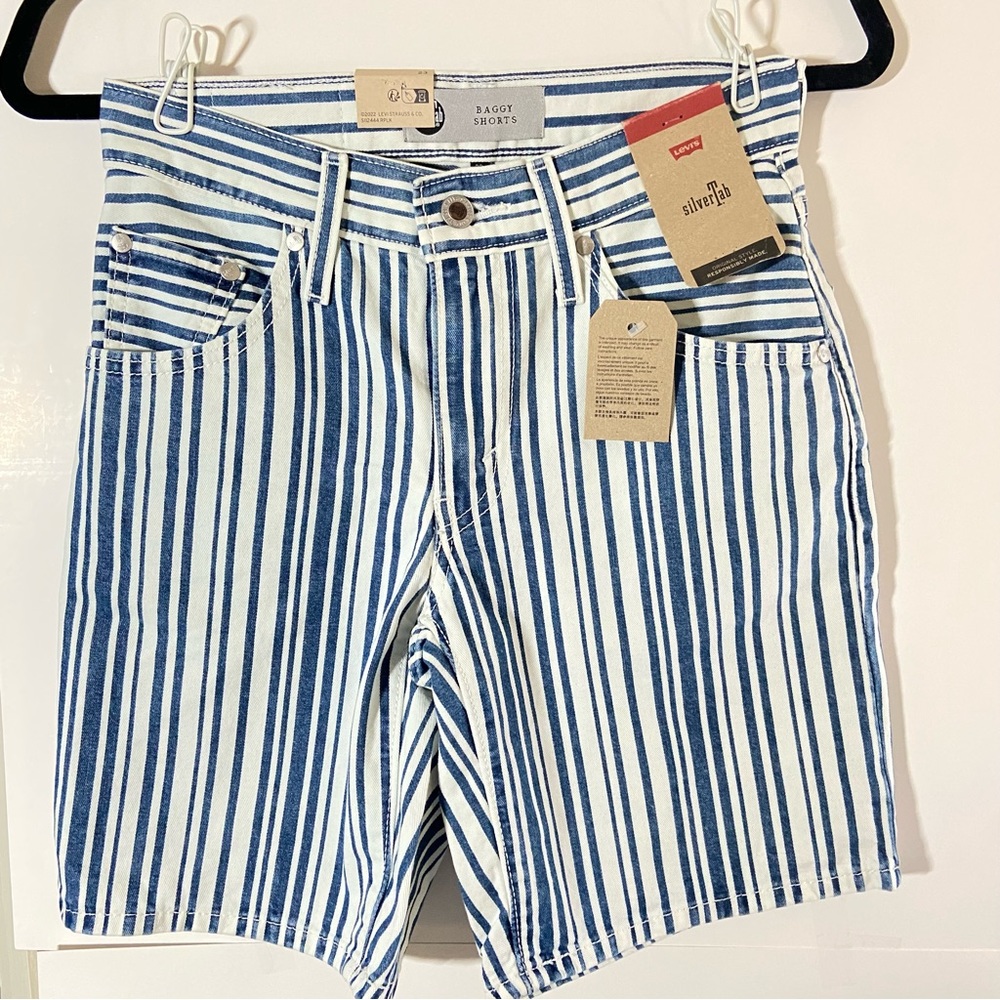 NWT levi’s silvertab striped shorts